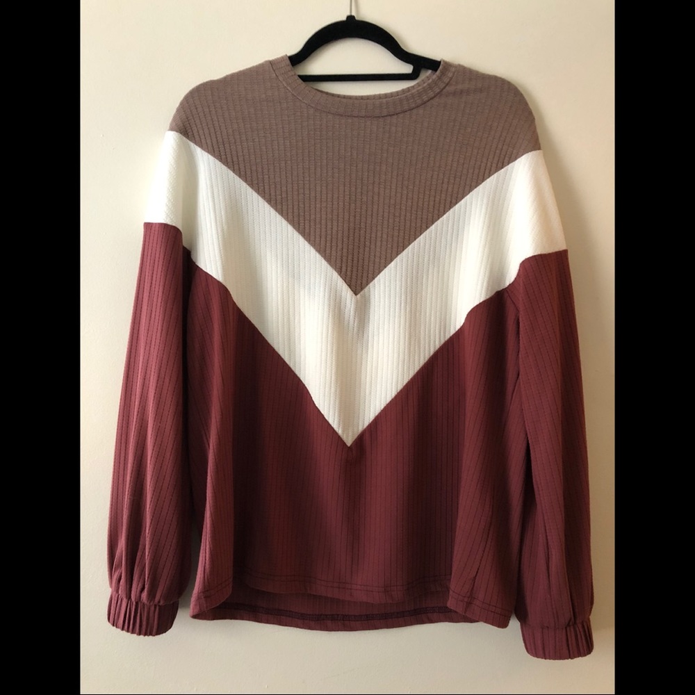 Long sleeve shirt.